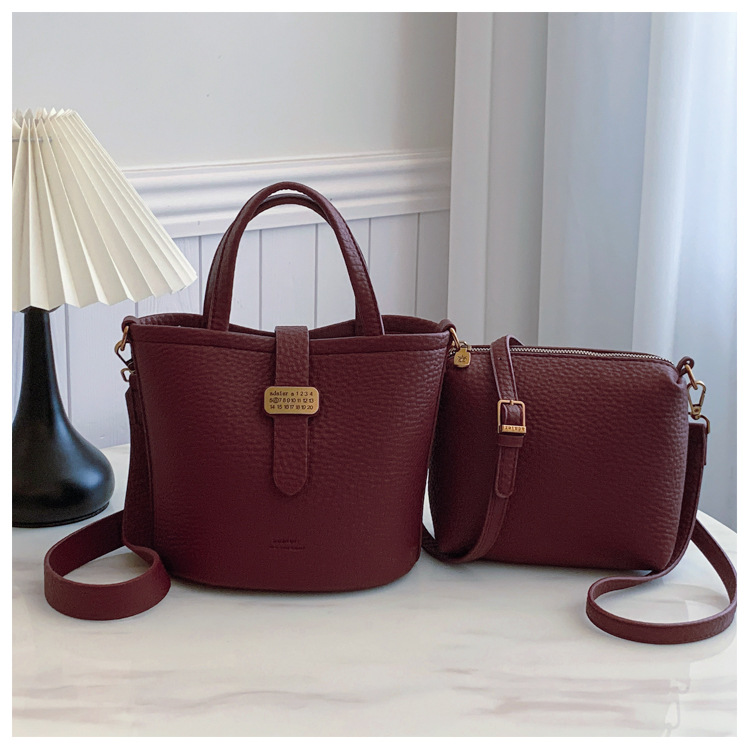 新款手提水桶包质感时尚通勤斜挎包